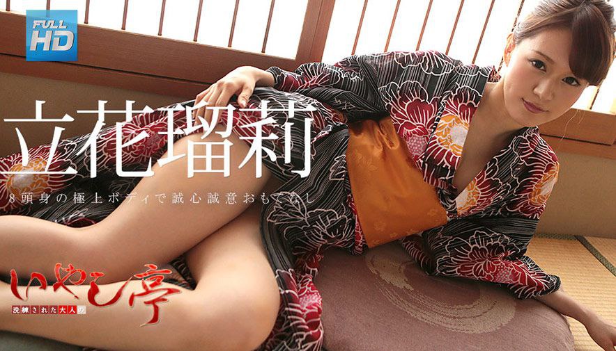 古装装扮气质女神，全裸自慰热舞扭动，双手搓奶